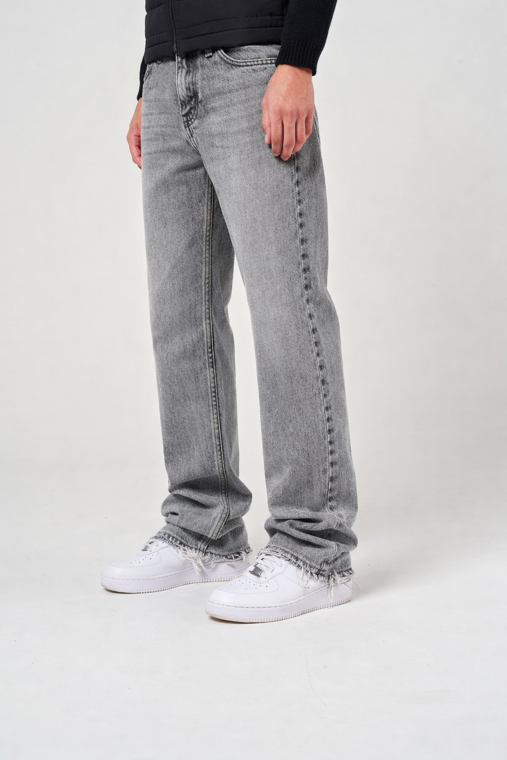 GRAY FLARED JEANS