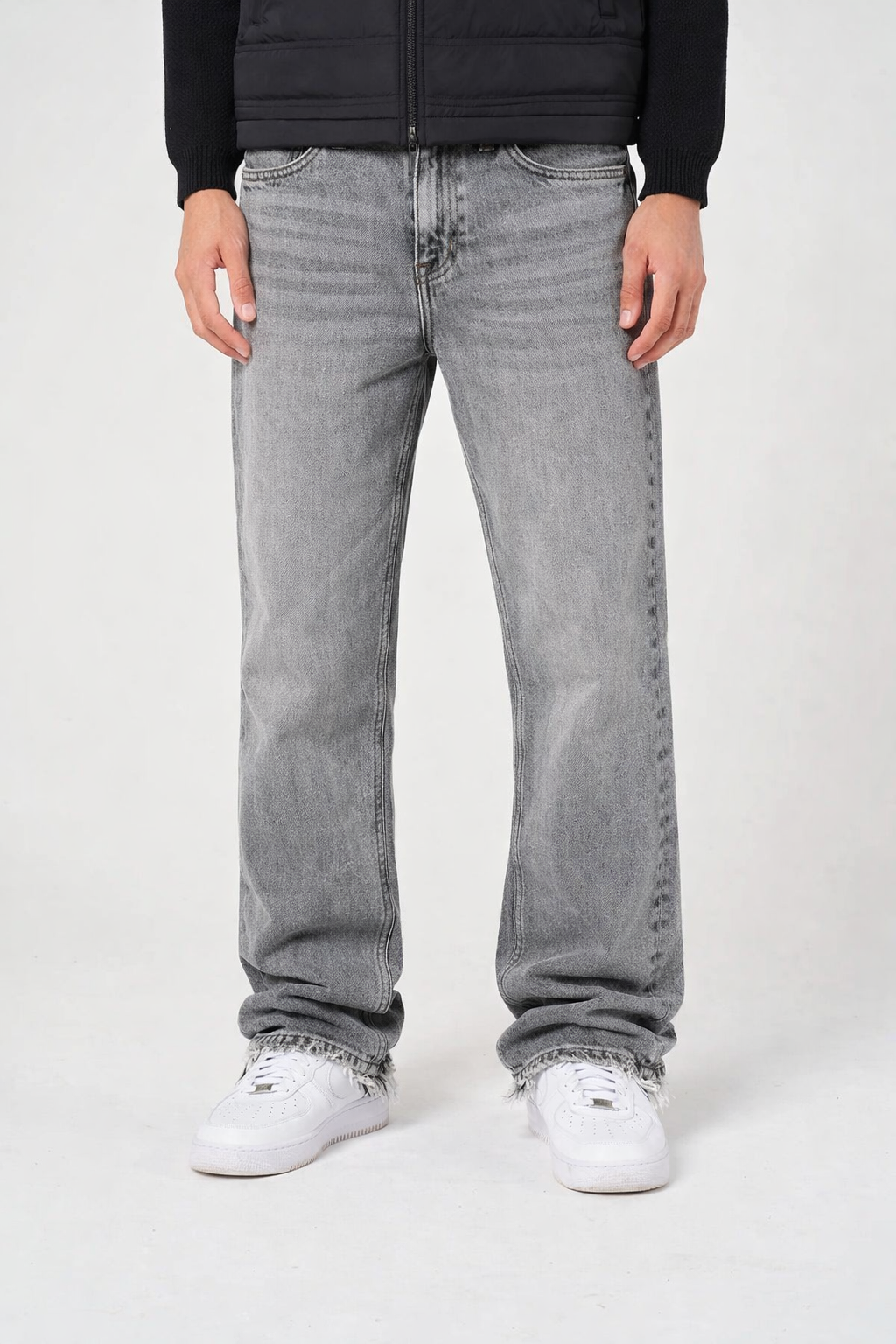 GRAY FLARED JEANS