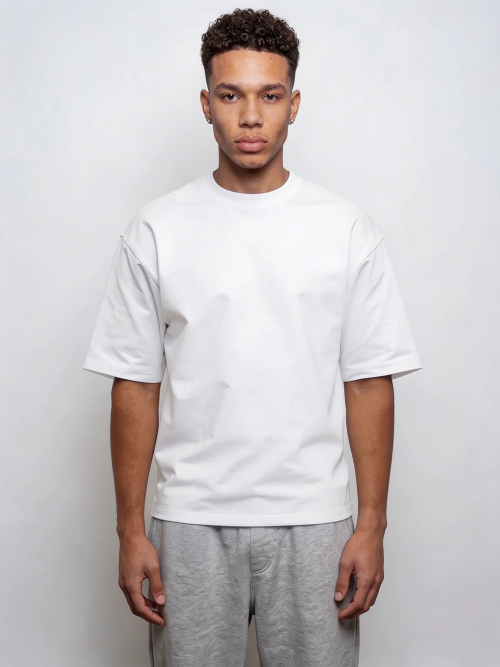 WHITE TEE
